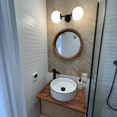 Alloggio in famiglia White Frog