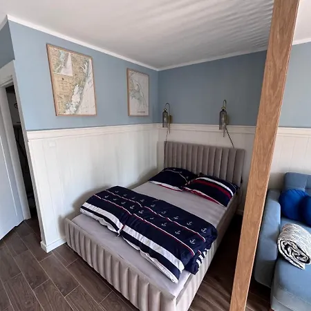 Alloggio in famiglia White Frog *