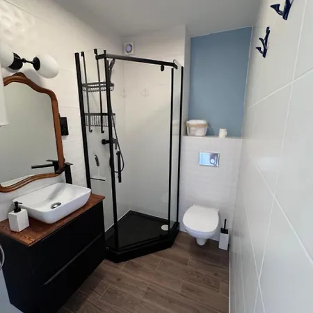 White Frog * Dziwnów