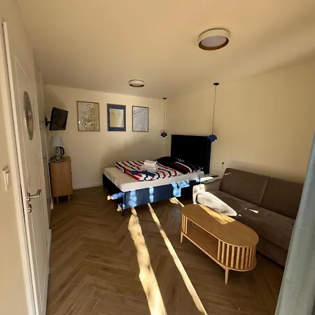 White Frog * Dziwnów