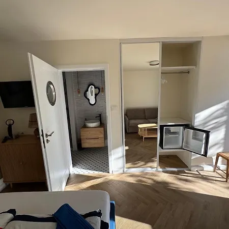 White Frog Alloggio in famiglia *