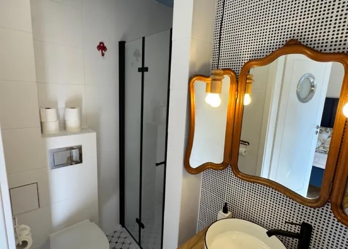 Alloggio in famiglia White Frog *