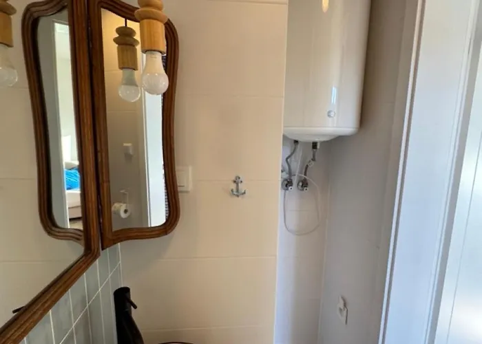 Alloggio in famiglia White Frog